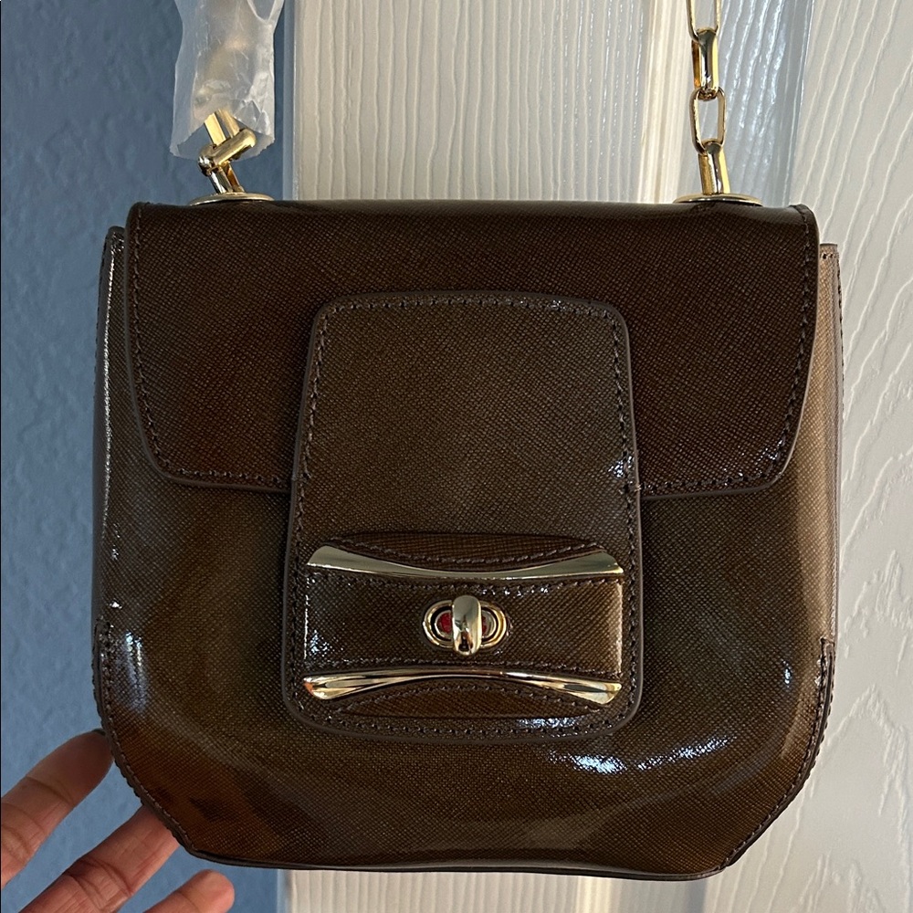Sondra Roberts Elegant Brown Leather Shoulder Bag